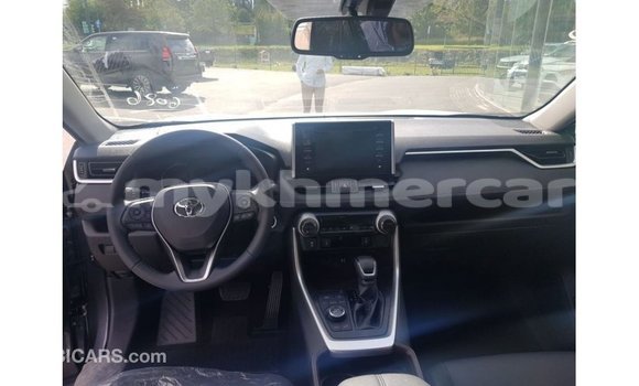 Buy Import Toyota HiAce Other Truck in Import - Dubai in Kampot Province Buy Import Toyota HiAce Other Truck in Import - Dubai in Kampot Province