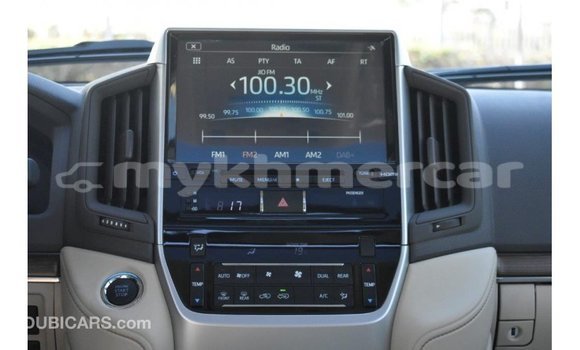 Acheter Import Voiture Toyota Land Cruiser Blanc à Import - Dubai, Kampot Province Acheter Import Voiture Toyota Land Cruiser Blanc à Import - Dubai, Kampot Province