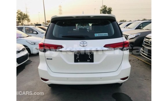 ទិញ នាំចូល Toyota Fortuner White ឡាន} ក្នុង Import - Dubai ក្នុង Kampot Province ទិញ នាំចូល Toyota Fortuner White ឡាន} ក្នុង Import - Dubai ក្នុង Kampot Province