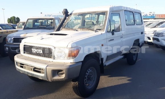 Buy Import Toyota Land Cruiser White Car in Import - Dubai in Kampot Province Buy Import Toyota Land Cruiser White Car in Import - Dubai in Kampot Province