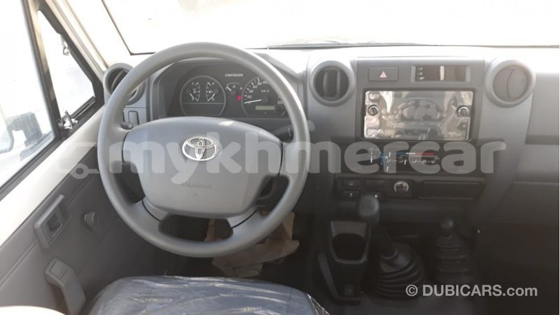 Big with watermark toyota land cruiser kampot province import dubai 3733