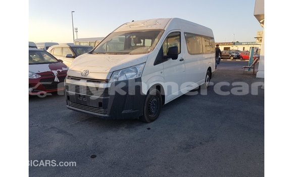 ទិញ នាំចូល Toyota Hiace White ឡាន} ក្នុង Import - Dubai ក្នុង Kampot Province ទិញ នាំចូល Toyota Hiace White ឡាន} ក្នុង Import - Dubai ក្នុង Kampot Province
