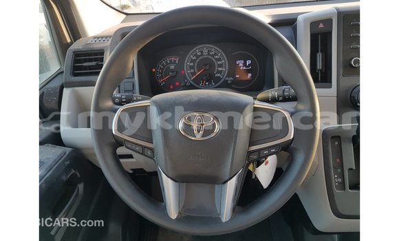 ទិញ នាំចូល Toyota Hiace White ឡាន} ក្នុង Import - Dubai ក្នុង Kampot Province ទិញ នាំចូល Toyota Hiace White ឡាន} ក្នុង Import - Dubai ក្នុង Kampot Province