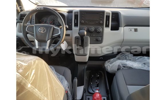 ទិញ នាំចូល Toyota Hiace White ឡាន} ក្នុង Import - Dubai ក្នុង Kampot Province ទិញ នាំចូល Toyota Hiace White ឡាន} ក្នុង Import - Dubai ក្នុង Kampot Province