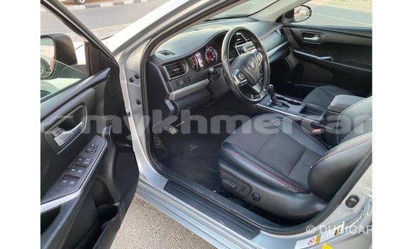 Acheter Import Voiture Toyota Camry Autre à Import - Dubai, Kampot Province Acheter Import Voiture Toyota Camry Autre à Import - Dubai, Kampot Province
