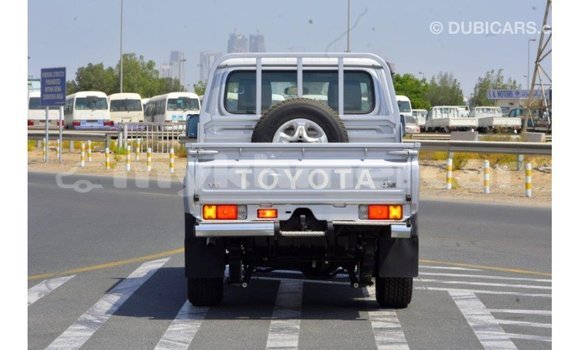 Acheter Import Voiture Toyota Land Cruiser Autre à Import - Dubai, Kampot Province Acheter Import Voiture Toyota Land Cruiser Autre à Import - Dubai, Kampot Province