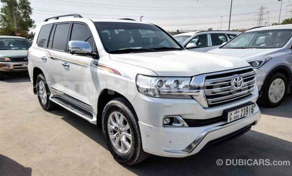 Buy Import Toyota Land Cruiser White Car in Import - Dubai in Kampot Province Buy Import Toyota Land Cruiser White Car in Import - Dubai in Kampot Province