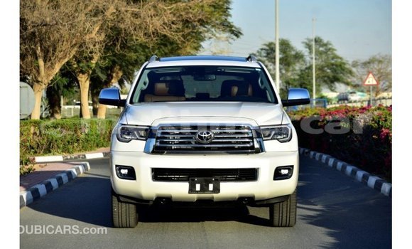 Acheter Import Voiture Toyota Sequoia Blanc à Import - Dubai, Kampot Province Acheter Import Voiture Toyota Sequoia Blanc à Import - Dubai, Kampot Province