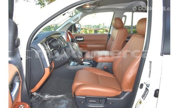 Acheter Import Voiture Toyota Sequoia Blanc à Import - Dubai, Kampot Province Acheter Import Voiture Toyota Sequoia Blanc à Import - Dubai, Kampot Province