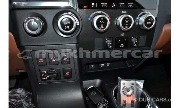 Acheter Import Voiture Toyota Sequoia Blanc à Import - Dubai, Kampot Province Acheter Import Voiture Toyota Sequoia Blanc à Import - Dubai, Kampot Province