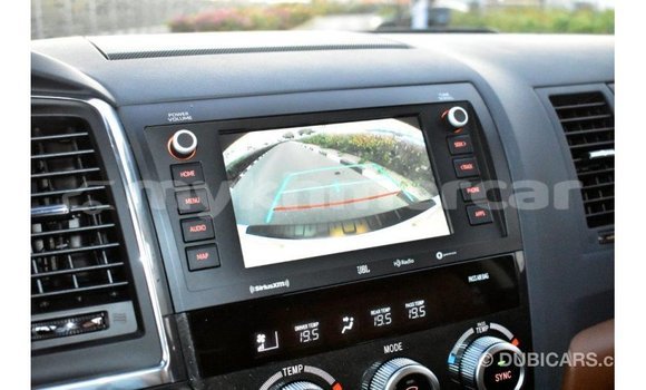 Acheter Import Voiture Toyota Sequoia Blanc à Import - Dubai, Kampot Province Acheter Import Voiture Toyota Sequoia Blanc à Import - Dubai, Kampot Province