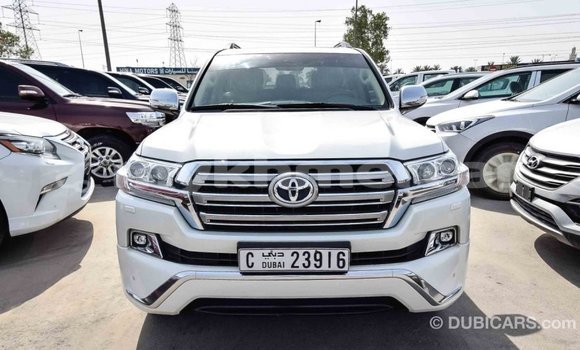 Buy Import Toyota Land Cruiser White Car in Import - Dubai in Kampot Province Buy Import Toyota Land Cruiser White Car in Import - Dubai in Kampot Province