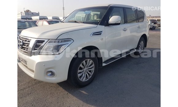 Acheter Import Voiture Nissan Patrol Blanc à Import - Dubai, Kampot Province Acheter Import Voiture Nissan Patrol Blanc à Import - Dubai, Kampot Province