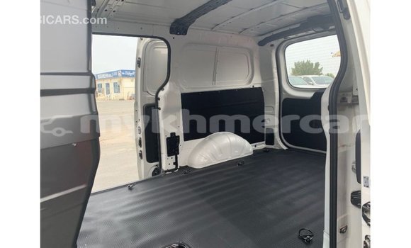 Acheter Import Voiture Hyundai Cargo Blanc à Import - Dubai, Kampot Province Acheter Import Voiture Hyundai Cargo Blanc à Import - Dubai, Kampot Province