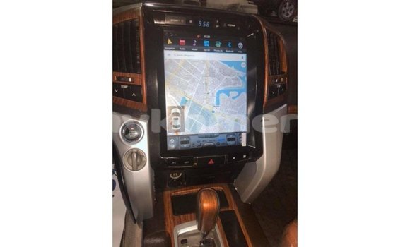 Acheter Import Voiture Toyota Land Cruiser Noir à Import - Dubai, Kampot Province Acheter Import Voiture Toyota Land Cruiser Noir à Import - Dubai, Kampot Province