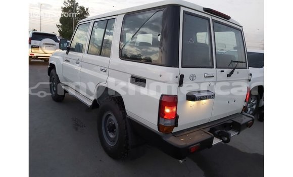 Buy Import Toyota Land Cruiser White Car in Import - Dubai in Kampot Province Buy Import Toyota Land Cruiser White Car in Import - Dubai in Kampot Province