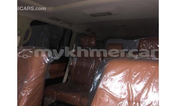 Acheter Import Voiture Toyota Land Cruiser Noir à Import - Dubai, Kampot Province Acheter Import Voiture Toyota Land Cruiser Noir à Import - Dubai, Kampot Province