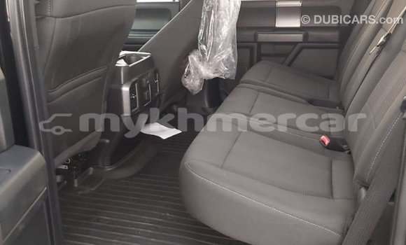 Acheter Import Voiture Ford V8 Noir à Import - Dubai, Kampot Province Acheter Import Voiture Ford V8 Noir à Import - Dubai, Kampot Province