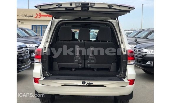ទិញ នាំចូល Toyota Land Cruiser White ឡាន} ក្នុង Import - Dubai ក្នុង Kampot Province ទិញ នាំចូល Toyota Land Cruiser White ឡាន} ក្នុង Import - Dubai ក្នុង Kampot Province