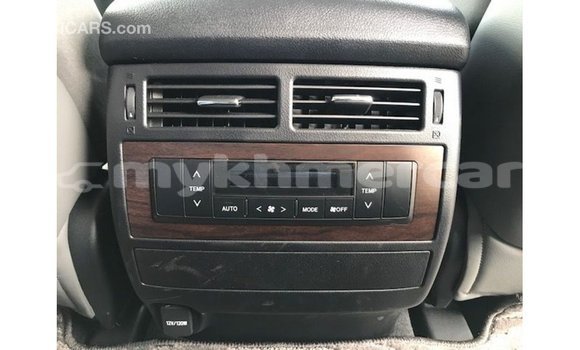 ទិញ នាំចូល Toyota Land Cruiser White ឡាន} ក្នុង Import - Dubai ក្នុង Kampot Province ទិញ នាំចូល Toyota Land Cruiser White ឡាន} ក្នុង Import - Dubai ក្នុង Kampot Province
