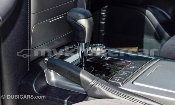 Acheter Import Voiture Toyota Land Cruiser Noir à Import - Dubai, Kampot Province Acheter Import Voiture Toyota Land Cruiser Noir à Import - Dubai, Kampot Province