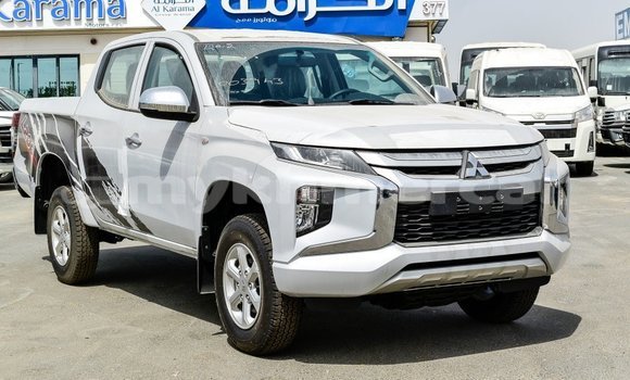 Buy Import Mitsubishi L200 White Car in Import - Dubai in Kampot Province Buy Import Mitsubishi L200 White Car in Import - Dubai in Kampot Province
