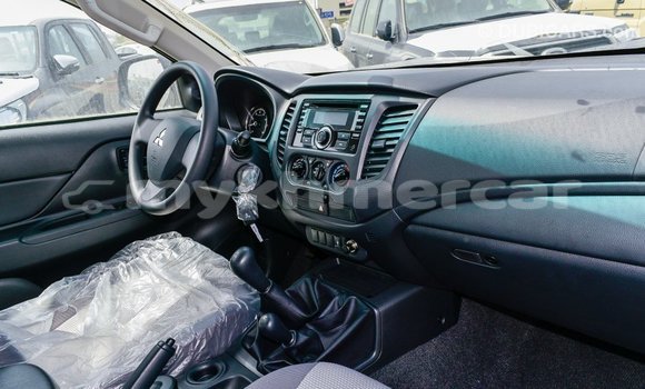 Buy Import Mitsubishi L200 White Car in Import - Dubai in Kampot Province Buy Import Mitsubishi L200 White Car in Import - Dubai in Kampot Province