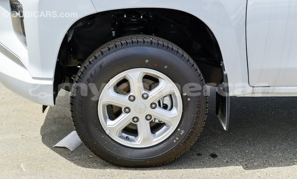 Buy Import Mitsubishi L200 White Car in Import - Dubai in Kampot Province Buy Import Mitsubishi L200 White Car in Import - Dubai in Kampot Province