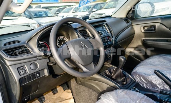 Buy Import Mitsubishi L200 White Car in Import - Dubai in Kampot Province Buy Import Mitsubishi L200 White Car in Import - Dubai in Kampot Province