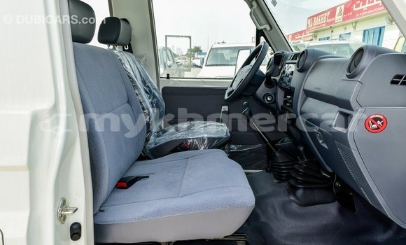 Buy Import Toyota Land Cruiser White Car in Import - Dubai in Kampot Province Buy Import Toyota Land Cruiser White Car in Import - Dubai in Kampot Province