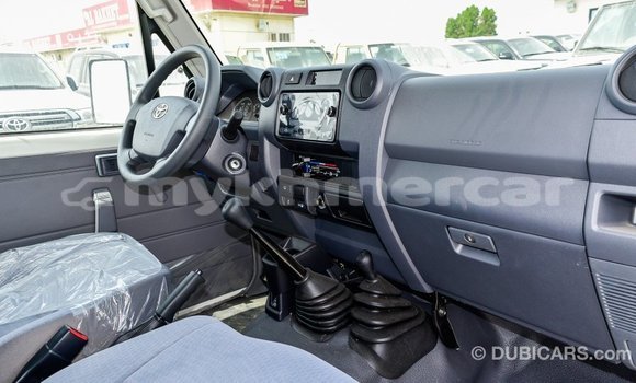 Buy Import Toyota Land Cruiser White Car in Import - Dubai in Kampot Province Buy Import Toyota Land Cruiser White Car in Import - Dubai in Kampot Province