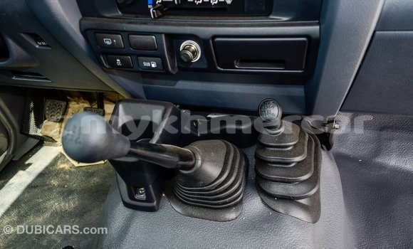 Buy Import Toyota Land Cruiser White Car in Import - Dubai in Kampot Province Buy Import Toyota Land Cruiser White Car in Import - Dubai in Kampot Province