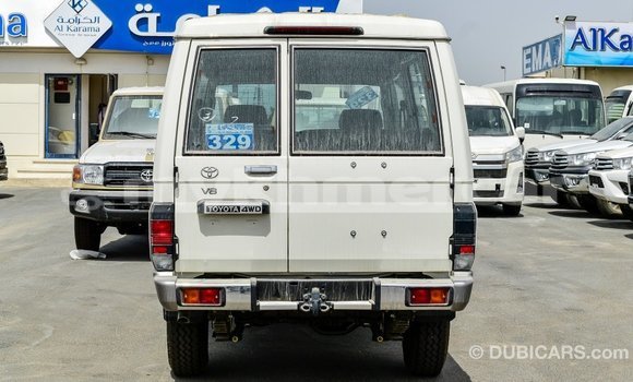 Buy Import Toyota Land Cruiser White Car in Import - Dubai in Kampot Province Buy Import Toyota Land Cruiser White Car in Import - Dubai in Kampot Province