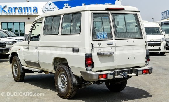 Buy Import Toyota Land Cruiser White Car in Import - Dubai in Kampot Province Buy Import Toyota Land Cruiser White Car in Import - Dubai in Kampot Province