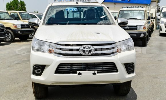 Buy Import Toyota Hilux White Car in Import - Dubai in Kampot Province Buy Import Toyota Hilux White Car in Import - Dubai in Kampot Province