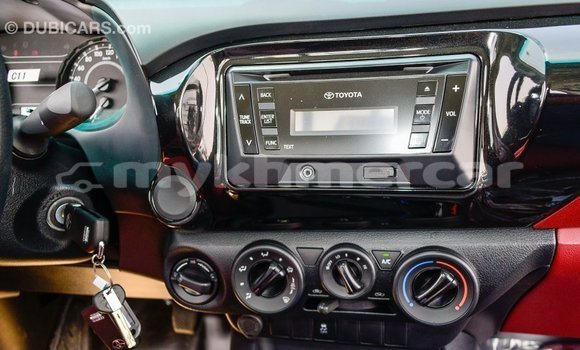 Buy Import Toyota Hilux White Car in Import - Dubai in Kampot Province Buy Import Toyota Hilux White Car in Import - Dubai in Kampot Province