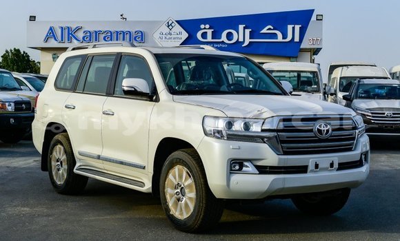 Buy Import Toyota Land Cruiser White Car in Import - Dubai in Kampot Province Buy Import Toyota Land Cruiser White Car in Import - Dubai in Kampot Province