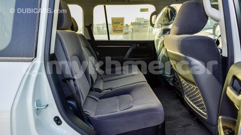 Big with watermark toyota land cruiser kampot province import dubai 3796