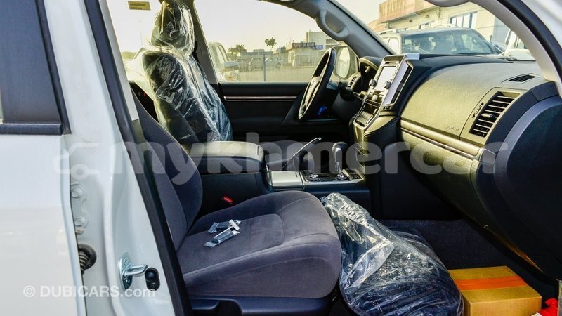 Big with watermark toyota land cruiser kampot province import dubai 3796