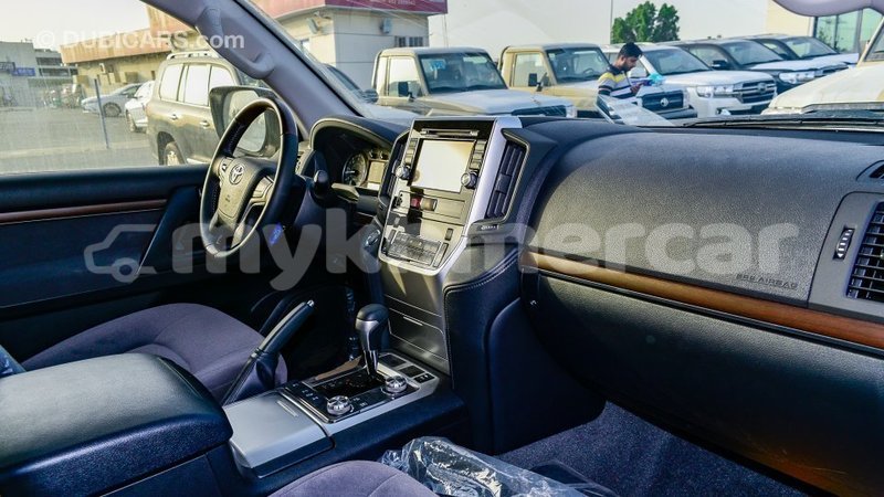 Big with watermark toyota land cruiser kampot province import dubai 3796