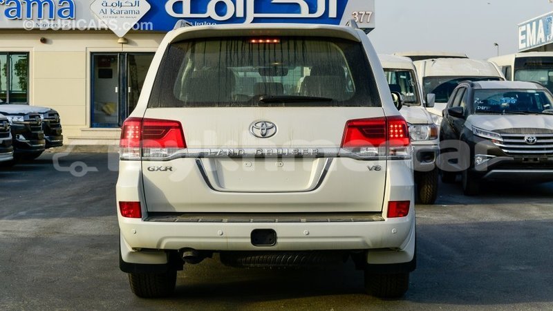 Big with watermark toyota land cruiser kampot province import dubai 3796