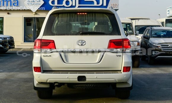 Buy Import Toyota Land Cruiser White Car in Import - Dubai in Kampot Province Buy Import Toyota Land Cruiser White Car in Import - Dubai in Kampot Province