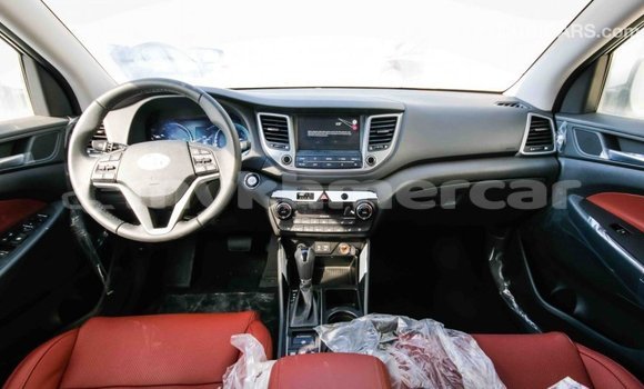 Buy Import Hyundai Tucson White Car in Import - Dubai in Kampot Province Buy Import Hyundai Tucson White Car in Import - Dubai in Kampot Province