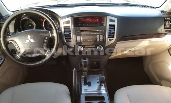 Buy Import Mitsubishi Pajero Black Car in Import - Dubai in Kampot Province Buy Import Mitsubishi Pajero Black Car in Import - Dubai in Kampot Province