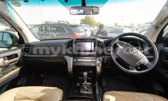 Buy Import Toyota Land Cruiser Black Car in Import - Dubai in Kampot Province Buy Import Toyota Land Cruiser Black Car in Import - Dubai in Kampot Province