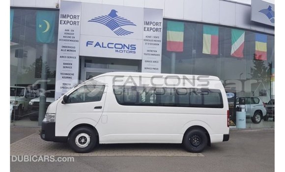 Buy Import Toyota Hiace White Car in Import - Dubai in Kampot Province Buy Import Toyota Hiace White Car in Import - Dubai in Kampot Province