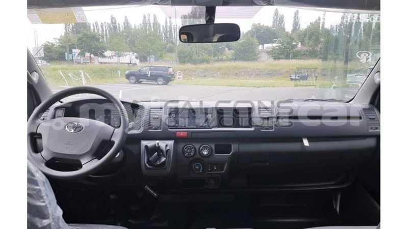 Big with watermark toyota hiace kampot province import dubai 3810