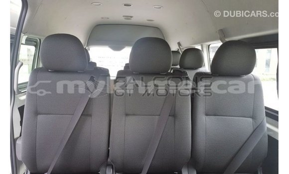 Buy Import Toyota Hiace White Car in Import - Dubai in Kampot Province Buy Import Toyota Hiace White Car in Import - Dubai in Kampot Province