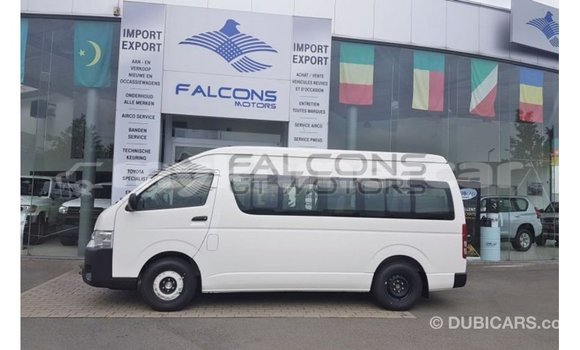 Buy Import Toyota Hiace White Car in Import - Dubai in Kampot Province Buy Import Toyota Hiace White Car in Import - Dubai in Kampot Province