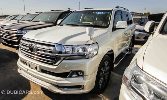 Buy Import Toyota Land Cruiser White Car in Import - Dubai in Kampot Province Buy Import Toyota Land Cruiser White Car in Import - Dubai in Kampot Province